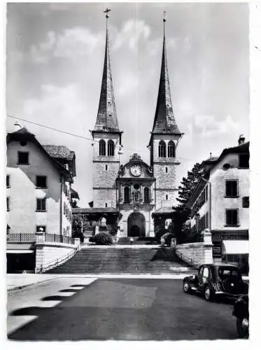 [Ansichtskarte] CH 6000 LUZERN LU, Hofkirche, CITROEN TRACTION AVANT. 