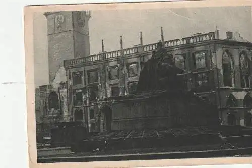 [Ansichtskarte] CZ 10000 PRAHA / PRAG, Altstädter Rathaus nach dem Brand / Aufstand 1945. 