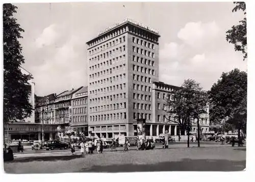 [Ansichtskarte] 6000 FRANKFURT, Rhein - Main - Bank Hochhaus, 1954, Nadelloch. 