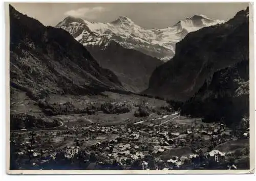 [Ansichtskarte] CH 3812 WILDERSWIL BE, Blick über den Ort, Jungfrau, Mönch und Eiger, 1933. 