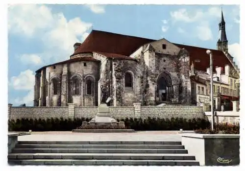 [Ansichtskarte] F 03500 SAINT POURCAIN SUR SIOULE, L'Eglise et le Monument, CIM - Macon. 