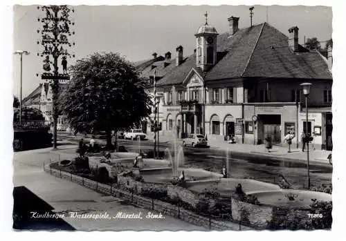 [Ansichtskarte] A 8643 KINDBERG, Wasserspiele, Freiwillige Feuerwehr, Rathaus, FIAT, FORD TAUNUS. 