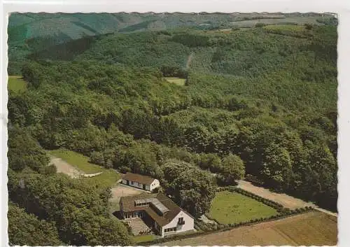 [Ansichtskarte] 5885 SCHALKSMÜHLE - DAHLERBRÜCK, Naturfreundehaus "Am Sommerhagen", Luftaufnahme. 