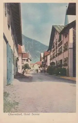 [Ansichtskarte] 8980 OBERSTDORF, Strassenpartie mit Hotel Sonne. 