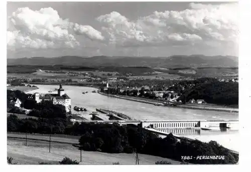 [Ansichtskarte] N 3680 PERSENBEUG, Blick über die Donau. 