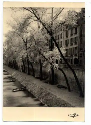 [Ansichtskarte] F 75004 PARIS, Ile Saint - Louis, la Quai Bourbon, 1958. 