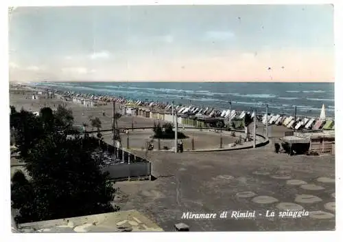 [Ansichtskarte] I 47921 RIMINI - Miramare, La spiaggia, 1957. 