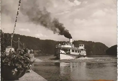 [Ansichtskarte] BINNENSCHIFFE - DONAU, Dampfer am Anleger Obernzell. 