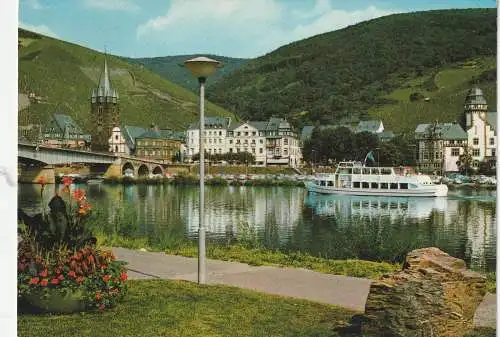 [Ansichtskarte] BINNENSCHIFFE - MOSEL, "STADT TRIER" vor Bernkastel. 