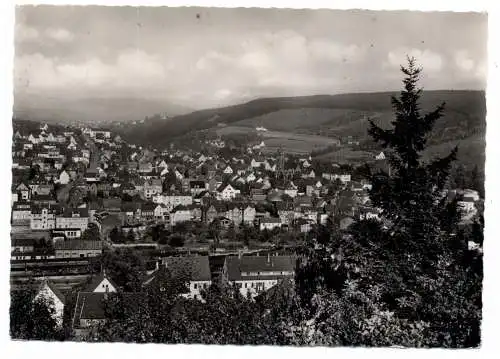 [Ansichtskarte] 5240 BETZDORF, Blick auf den Bahnhof und Ort, 1958. 