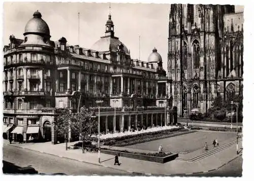 [Ansichtskarte] 5000 KÖLN, DOM - Hotel, Schön gestalteter Roncalliplatz, Kölner Dom noch in Reparatur. 