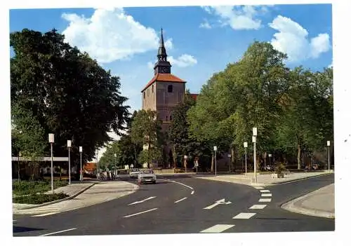 [Ansichtskarte] 2930 VAREL, Strassenpartie an der Kirche. 