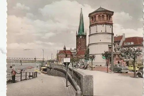 [Ansichtskarte] 4000 DÜSSELDORF, Rheinufer, Schloßturm, Lambertuskirche, Oldtimer. 
