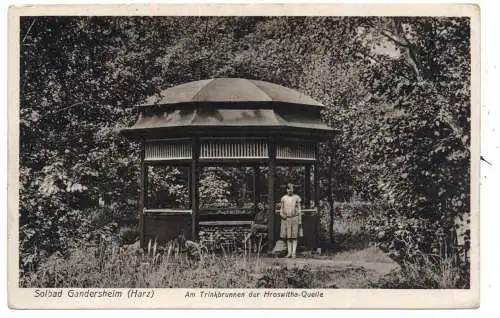 [Ansichtskarte] 3353 BAD GANDERSHEIM, Trinkbrunnen der Hroswithe - Quelle. 