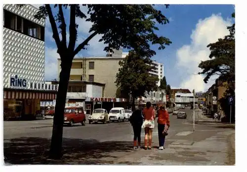 [Ansichtskarte] 5047 WESSELING, Flach Fengler Strasse, RING Kaufhaus, RENAULT 4, VW - Käfer. 