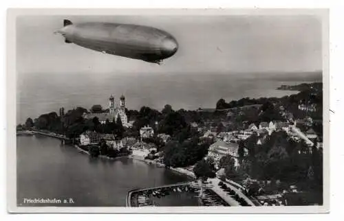 [Ansichtskarte] ZEPPELIN über Friedrichshafen. 