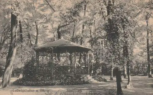 [Ansichtskarte] 6700 LUDWIGSHAFEN, Pavillon im Stadtpark. 