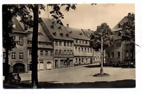 [Ansichtskarte] 0-9368 WOLKENSTEIN, Markt, Rathaus, HO...., Oldtimer, 1959, rücks. kl. Papiermangel. 