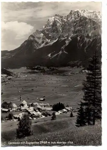 [Ansichtskarte] A 6631 LRMOOS, Blick über den Ort, Zugspitze, 1967. 