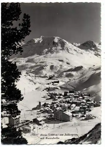 [Ansichtskarte] CH 7457 SURSES - BIVIO GR, Blick auf den Ort im Schnee, Julierpass, Roccabella, 1966. 