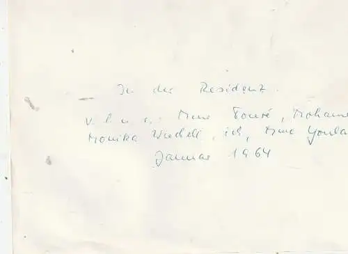 [Ansichtskarte] 5300 BONN, Empfang in der Botschaft GUINEA Januar 1964, Bundespräsident HEINRICH LÜBKE / Präsident AHMED SEKOU TOURE 1. Präsident Guineas, Präsidentengattin und weitere Offizielle, 4 großformatige Photos, 1 Photo in AK-Größe. 
