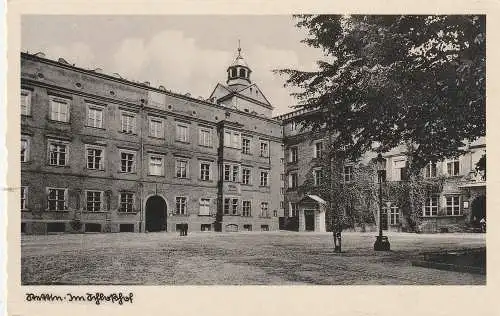 [Ansichtskarte] POMMERN - STETTIN / SZCZECIN, Im Schloßhof, Verlag Schöning. 
