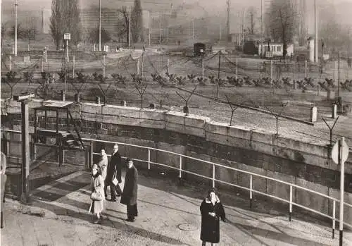 [Ansichtskarte] 1000 BERLIN, BERLINER MAUER am Potsdamer Platz. 