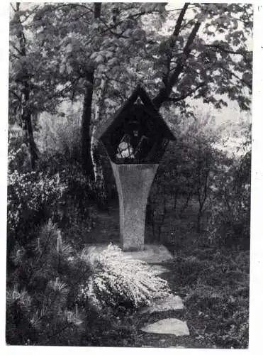 [Ansichtskarte] 5456 RHEINBROHL, Bildstock am Hofcker, Photo Frorath. 