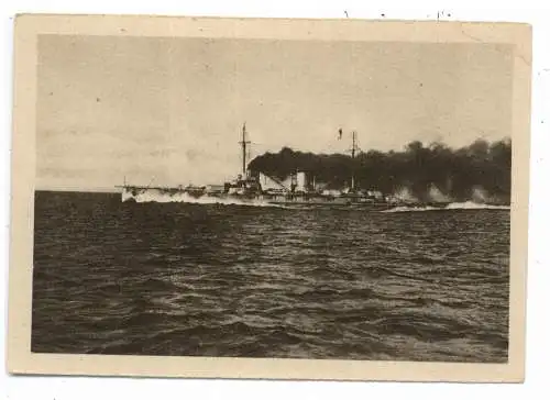 [Ansichtskarte] MILITÄR - MARINE / NAVY, 1.Weltkrieg, Schlachtkreuzer SMS "MOLTKE", WHW 1933/34, Druckstelle. 