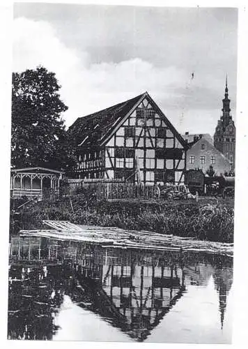 [Ansichtskarte] WESTPREUSSEN - ELBING / ELBLAG, Alter Fachwerkspeicher am Danziger Graben, Nachkriegskarte. 