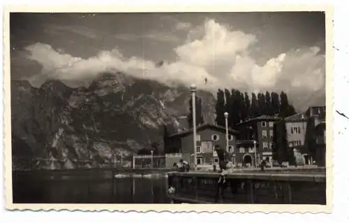 [Ansichtskarte] I 38060 RTORBOLE Hafen, Photo-AK, 1953. 