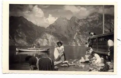[Ansichtskarte] I 38060 RTORBOLE, Wäscherinnen, Photo-AK, 1953. 