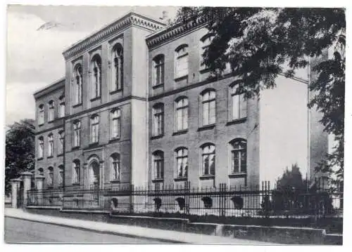 [Ansichtskarte] WESTPREUSSEN - ELBING / ELBLAG, Königsberger Strasse, Staatliches Gymnasium, Nachkriegskarte. 