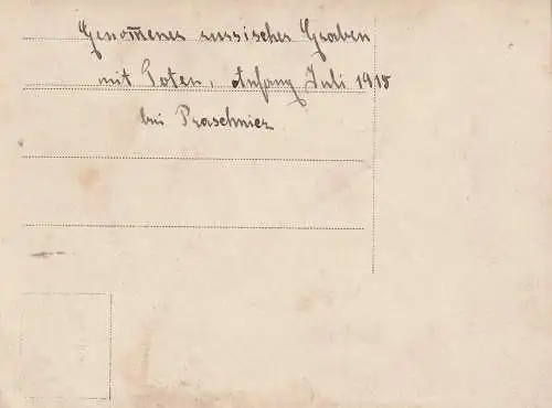 [Ansichtskarte] PL 06-300 PRZASNYSZ / PEZASSNITZ, 1. Weltkrieg, 2. Schlacht Juli 1915, eroberter russischer Schützengraben, tote Soldaten, Photo 11,7 x 8,2 cm. 