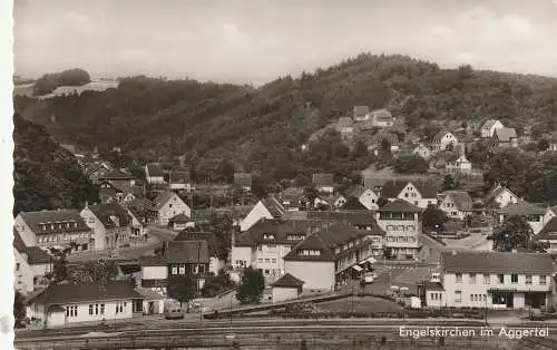 5250 ENGELSKIRCHEN, Blick auf Bahnhof und den Ort, 1961