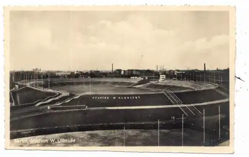 [Ansichtskarte] FUSSBALL - STADION - BERLIN - DDR / GDR, Walter Ulbricht Stadion, 1950, Verlag Trinks & Co. 