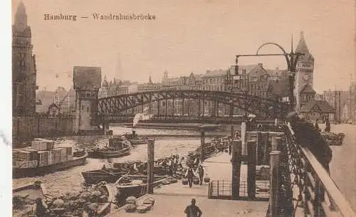 [Ansichtskarte] 2000 HAMBURG - HAFENCITY, Alte Wandrahmsbrücke (1962 abgebrochen), geschäftiger Ladebetrieb. 