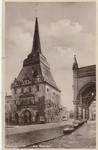 [Ansichtskarte] 0-2500 ROSTOCK, Am Steintor, Strassenbahn. 