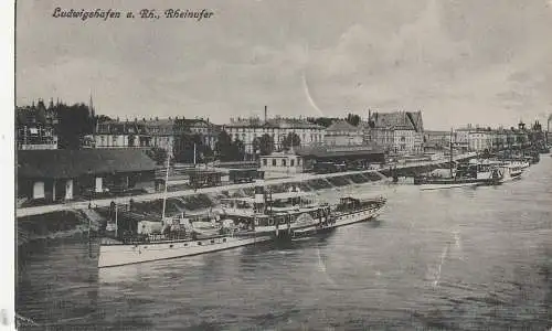 [Ansichtskarte] BINNENSCHIFFE - RHEIN, Köln - Düsseldorfer "HOHENSTAUFEN" am Anlager Ludwigshafen. 