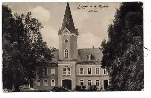 0-6602 BERGA / Elster, Rathaus, 1944, kl. Eckmangel