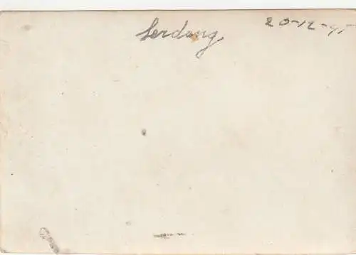 [Ansichtskarte] MILITÄR - INDONESIEN / INDONESIA 1945, Niederländsche Truppen in Serdang, 4 Photos, 3 x 8,3 x 5,5 cm, 1 x 11,5 x 8,4 cm. 