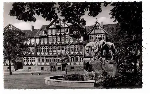 [Ansichtskarte] 3340 WOLFENBÜTTEL, Marktplatz, Rathaus, Denkmal, frühe 60er Jahre. 