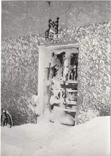 A 6622 BERWANG, Verschneiter Hauseingang Berwang Nr. 1, Photo-AK