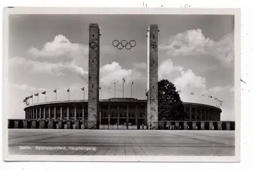 [Ansichtskarte] OLYMPIA BERLIN 1936, Olympiastadion mit Beflaggung. 