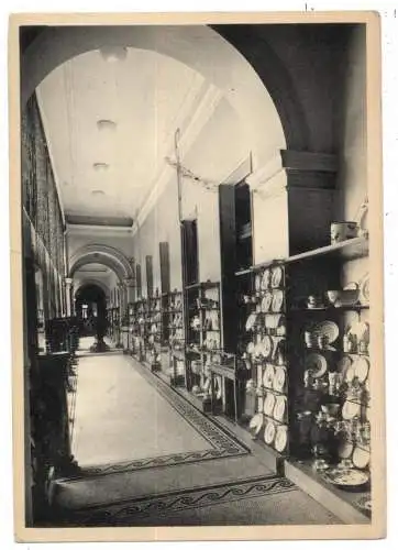 SCHÖNE KÜNSTE - PORZELLAN aus Tournai, Museum Mariemont