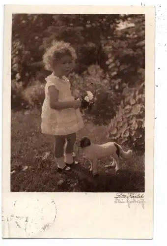 [Ansichtskarte] KINDER - PHOTO; LOTTE HERRLICH, Mädchen mit Hund, 1929. 