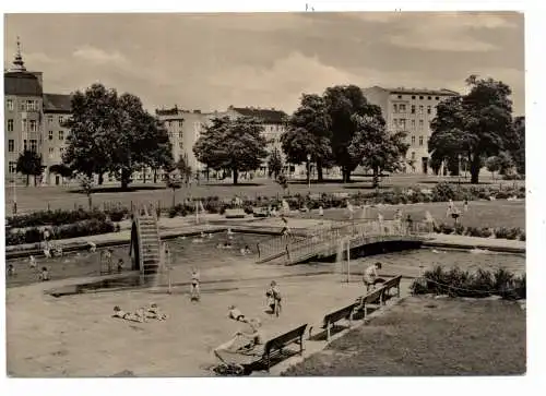 1000 BERLIN, Kinderschwimmbad am Monbijouplatz, 1963