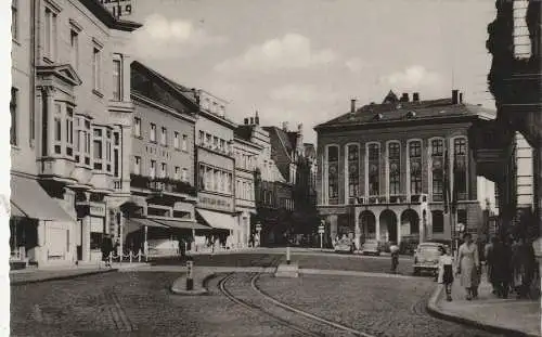 [Ansichtskarte] 5860 ISERLOHN, Rathausplatz, Oldtimer, 1957. 