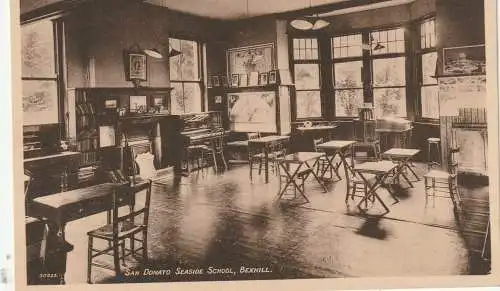 [Ansichtskarte] UK - ENGLAND - EAST SUSSEX - BEXHILL-ON-SEA, San Donato Seaside School, Classroom, Publ. Marshall-Keene & Co. 