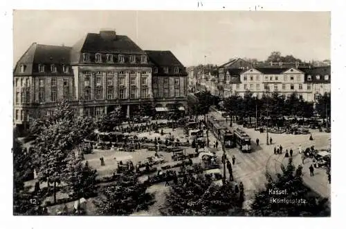 [Ansichtskarte] 3500 KASSEL, Königsplatz, Wochenmarkt, Strassenbahnen. 